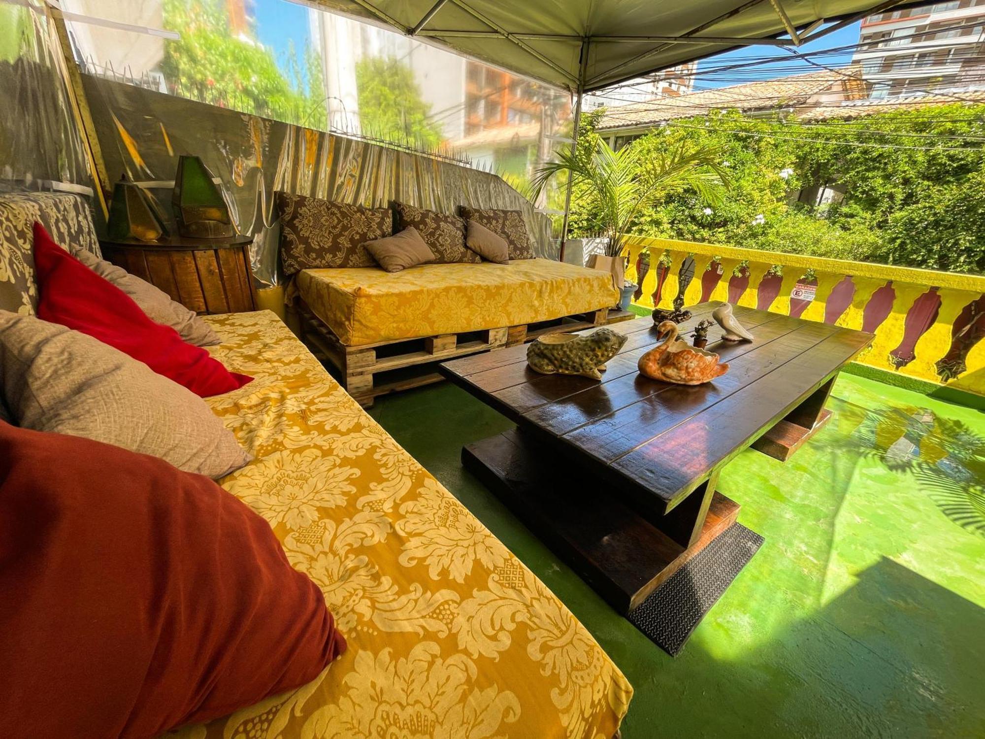 Hostel E Pousada Casa Amarela サルバドール エクステリア 写真